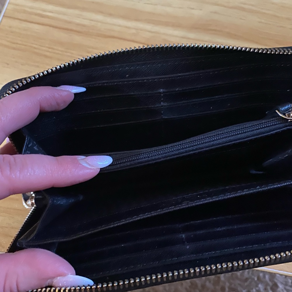 Kate spade ♠️ wallet - Picture 4 of 8